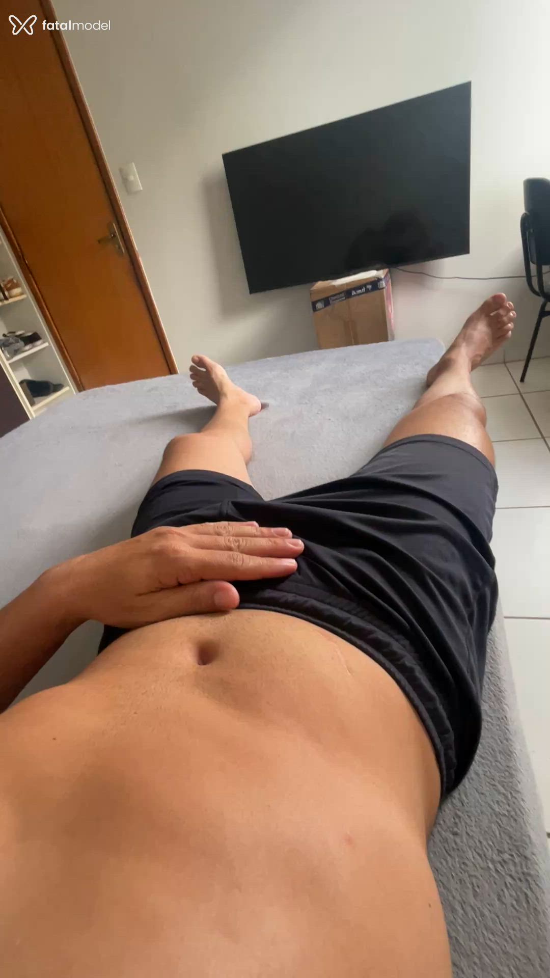 Acompanhante homem morena (o) de olhos pretos - Marcos