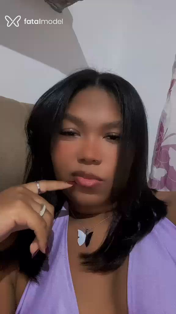 Acompanhante mulher morena (o) de olhos castanhos - Maluh