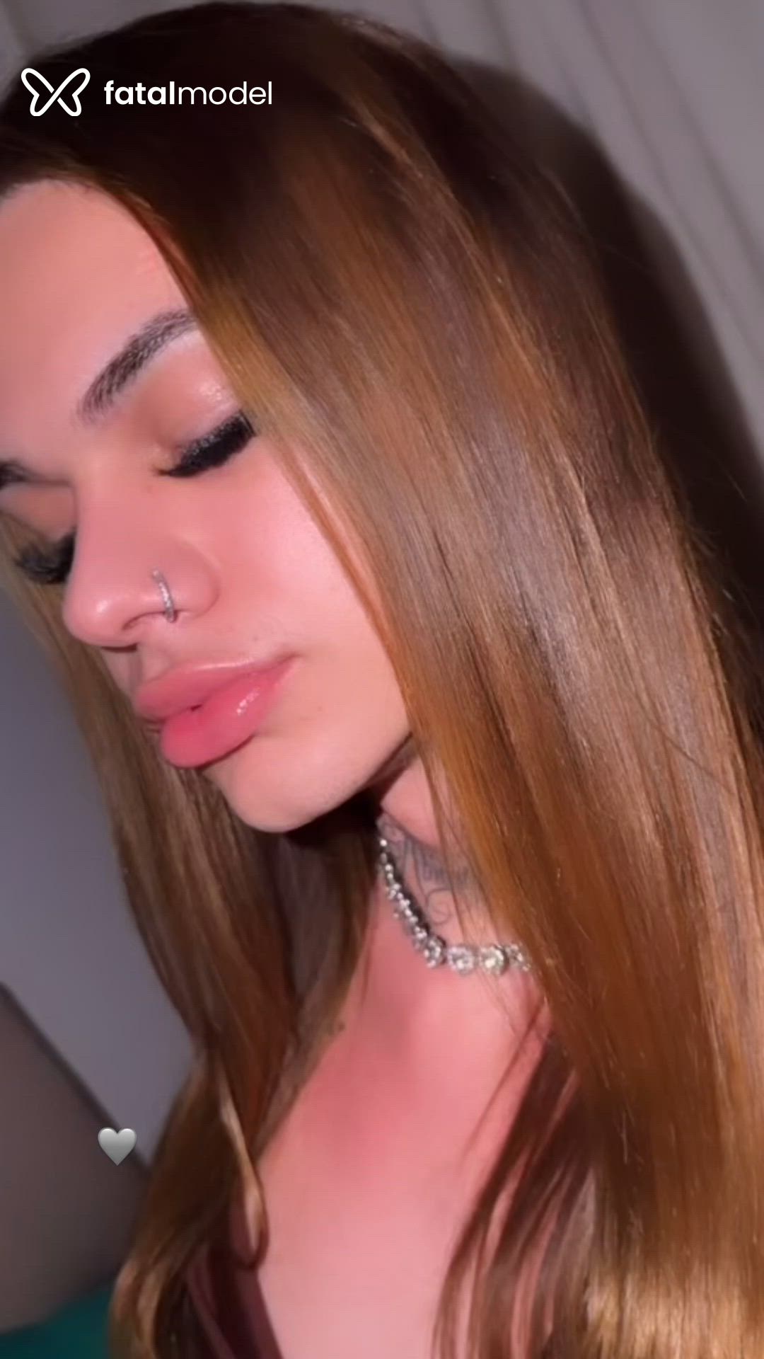 Acompanhante mulher trans loira (o) de olhos castanhos - Ana Bella