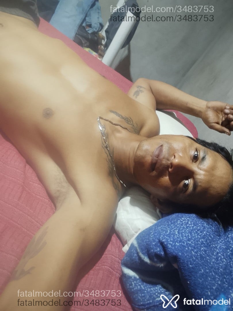 Acompanhante homem morena (o) de olhos pretos - George