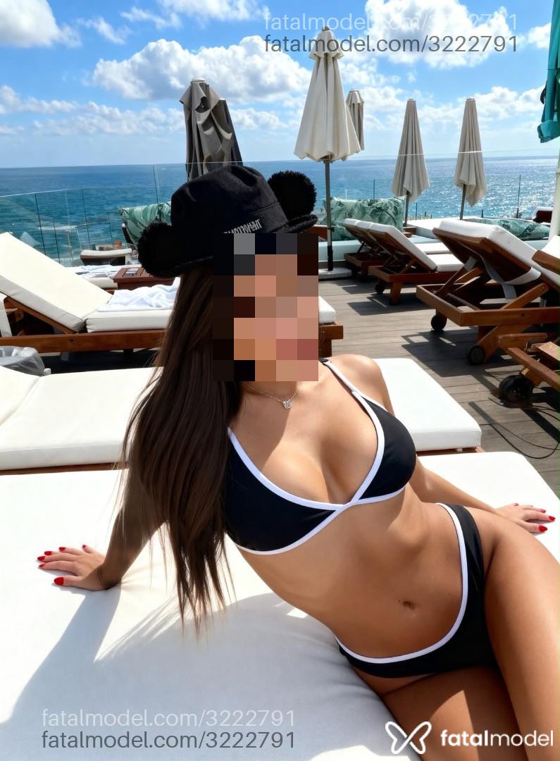 Acompanhante mulher morena (o) de olhos castanhos - Luna Santorini