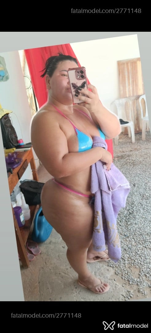 Acompanhante mulher morena (o) de olhos castanhos - Amanda