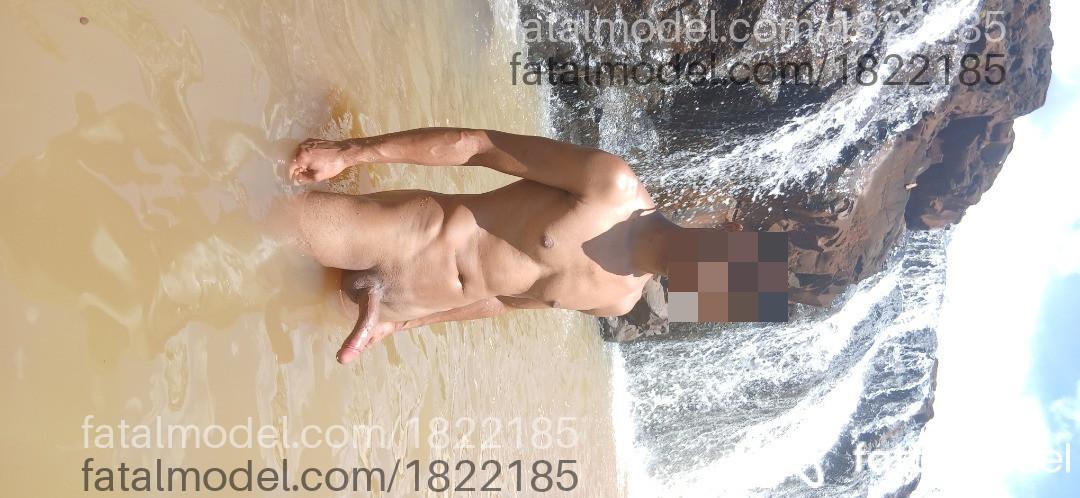 Acompanhante homem morena (o) de olhos pretos - Biarivodotado