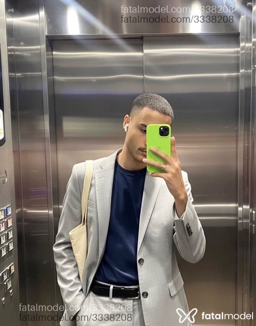Acompanhante homem com cabelo castanho de olhos castanhos - Gabi Fsc Acompanhante homem com cabelo castanho de olhos castanhos - Gabi Fsc