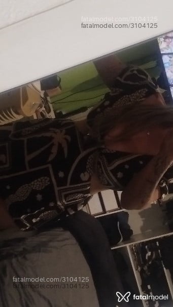 Acompanhante mulher loira (o) de olhos castanhos - Pâmela