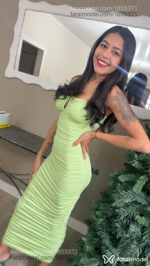 Acompanhante mulher com cabelo castanho de olhos castanhos - Ayla Lima