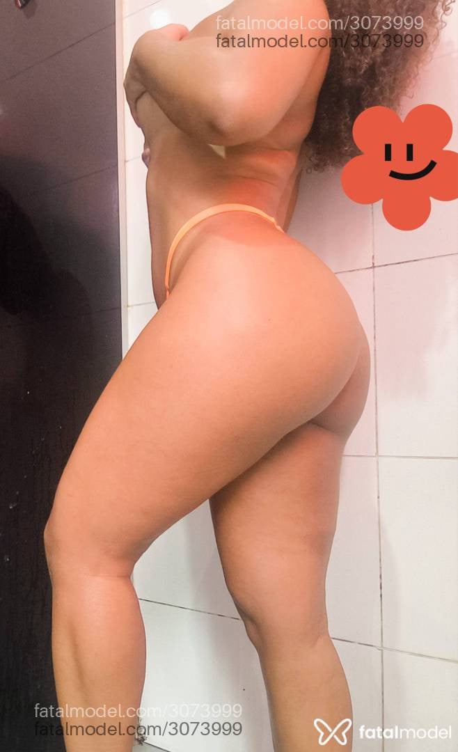 Acompanhante mulher morena (o) de olhos castanhos - Sol Karioca
