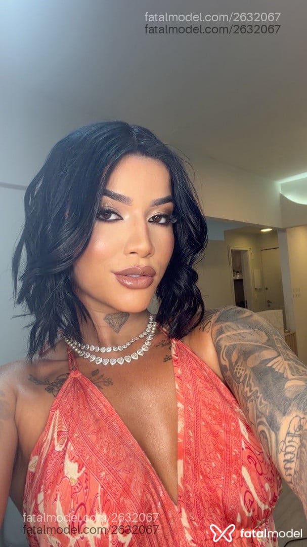 Acompanhante mulher morena (o) de olhos castanhos - Bruna Carvalho