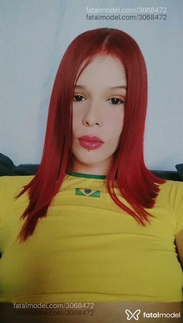 Acompanhante mulher ruiva (o) de olhos castanhos - Ludmilla