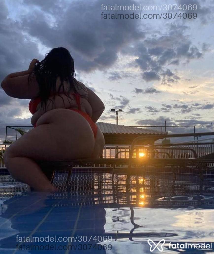 Acompanhante mulher morena (o) de olhos castanhos - Marcella