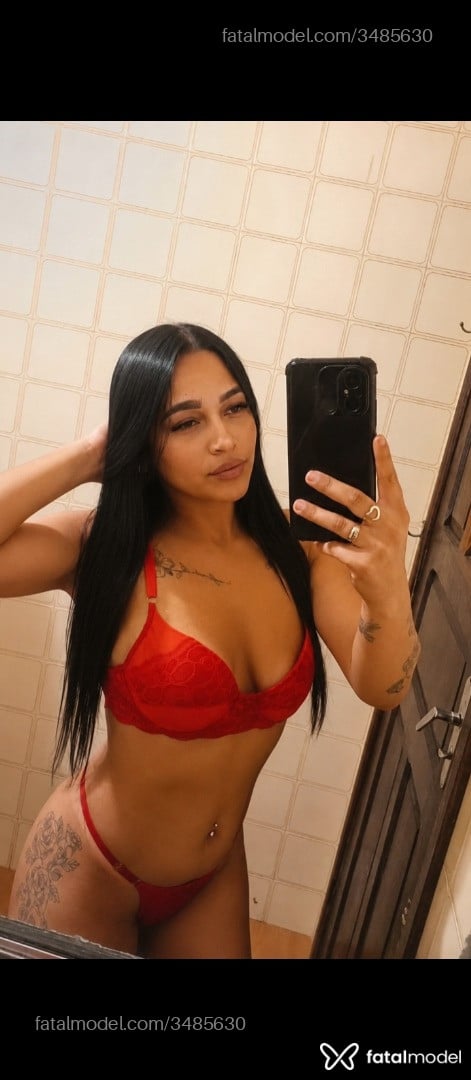 Acompanhante mulher morena (o) de olhos castanhos - Amandairis