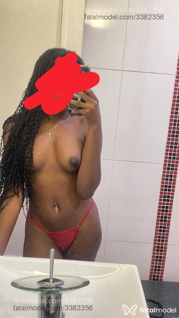 Acompanhante mulher morena (o) de olhos pretos - Gabriela Silva