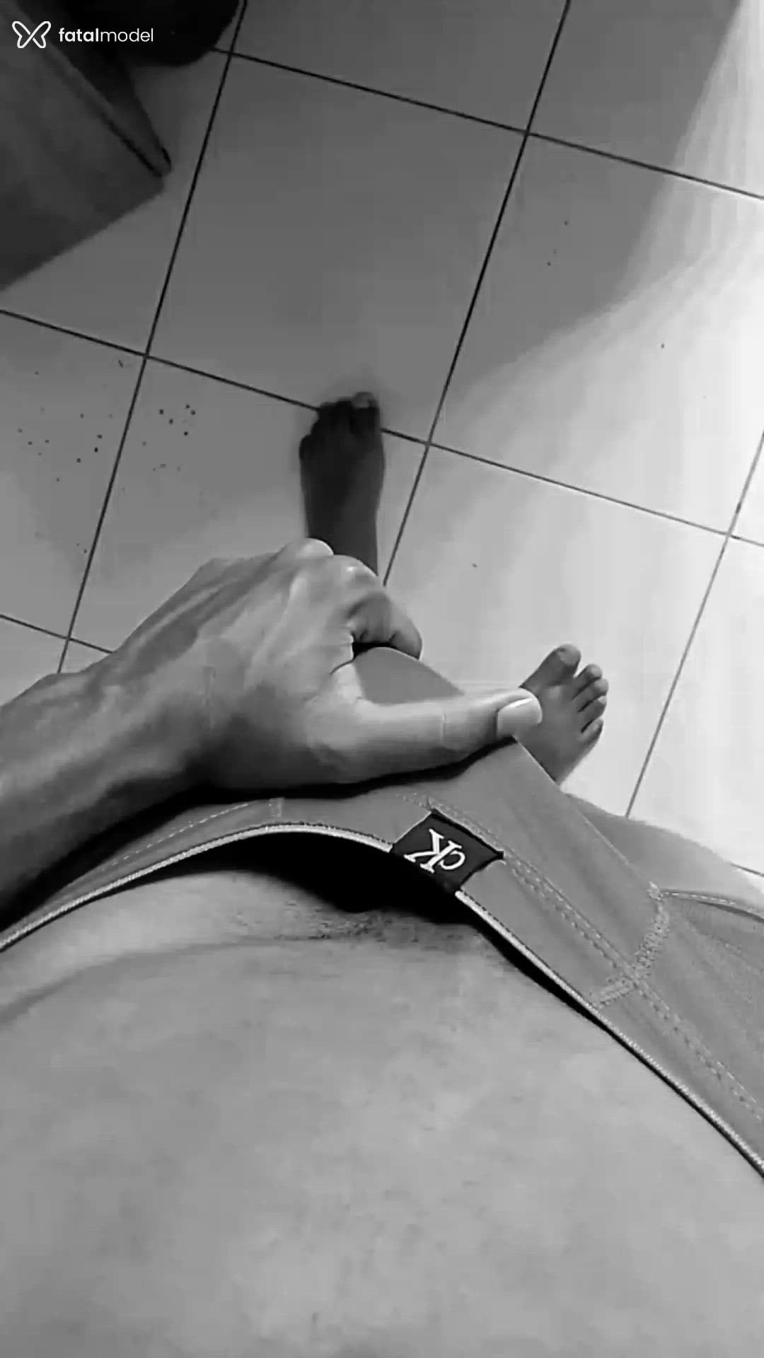 Acompanhante homem morena (o) de olhos castanhos - Alves Acompanhante homem morena (o) de olhos castanhos - Alves