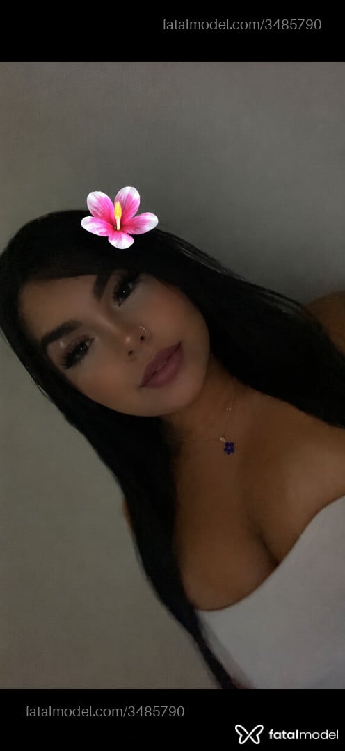 Acompanhante mulher morena (o) de olhos castanhos - Ana Paula