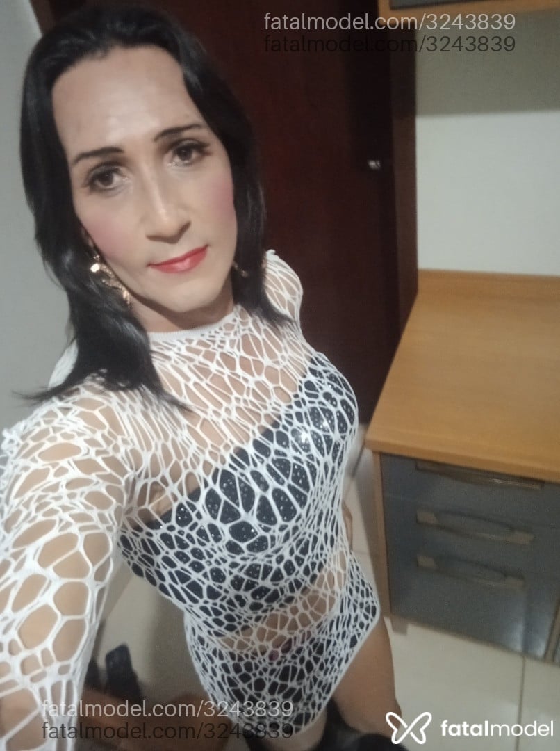 Acompanhante mulher trans morena (o) de olhos mel - Gabriela Valentina