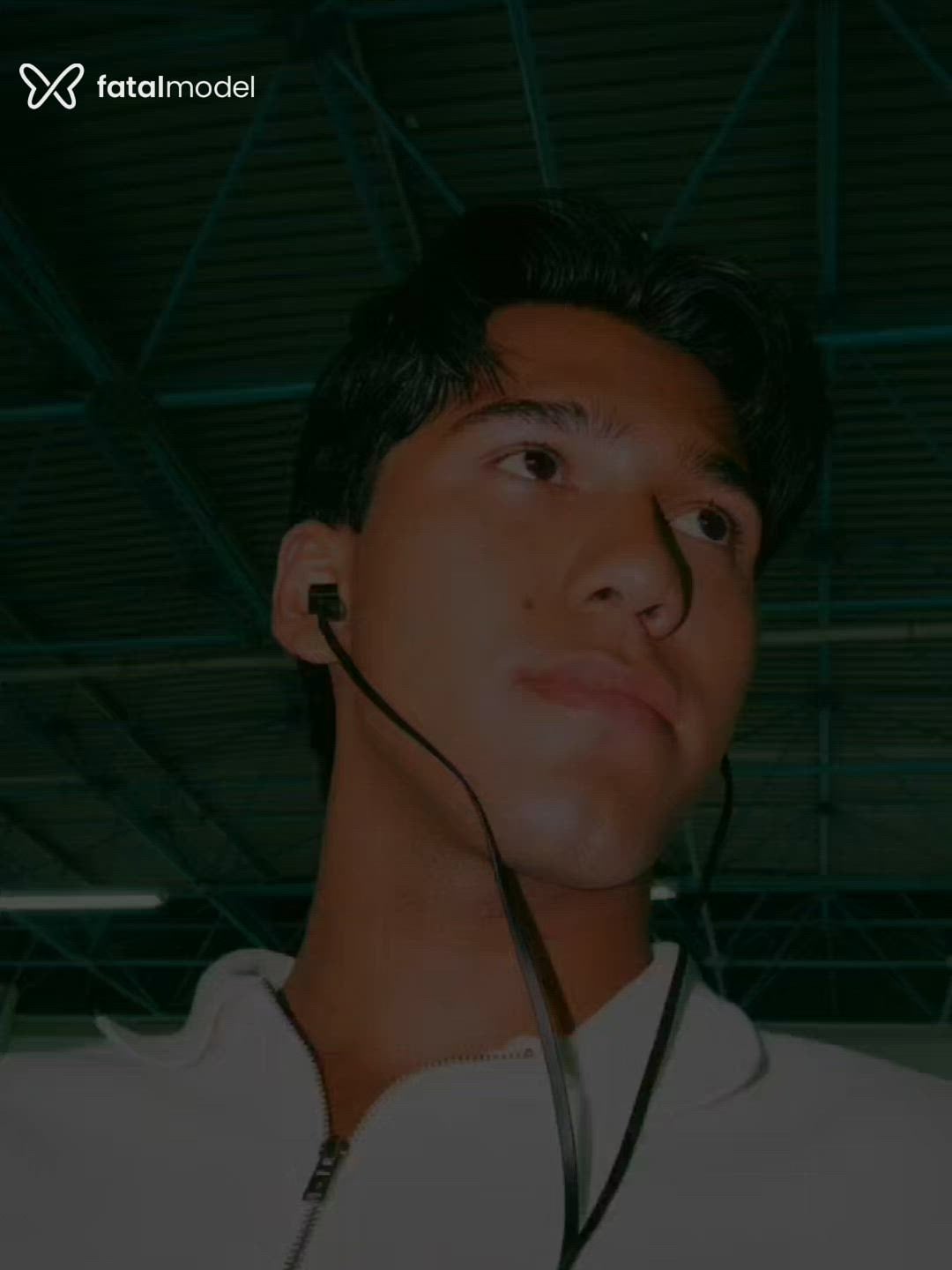 Acompanhante homem morena (o) de olhos pretos - Nerozinho
