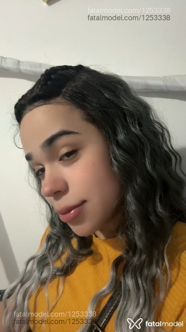 Acompanhante mulher trans morena (o) de olhos castanhos - Isis portela