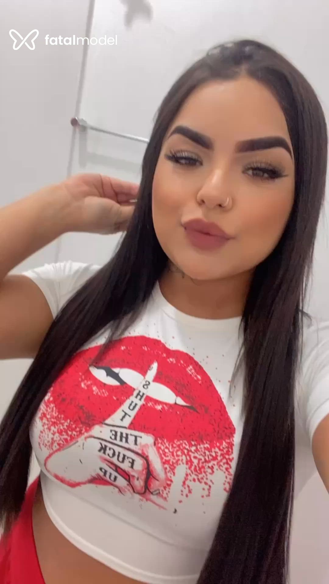 Acompanhante mulher morena (o) de olhos castanhos - Ana Paula