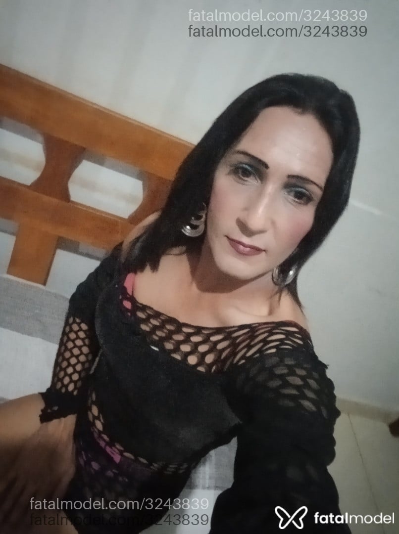 Acompanhante mulher trans morena (o) de olhos mel - Gabriela Valentina