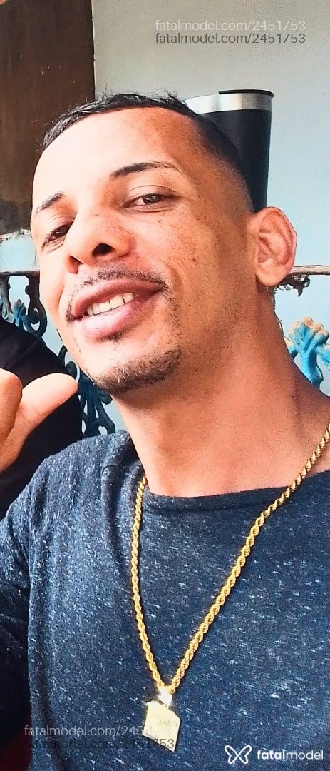 Acompanhante homem morena (o) de olhos castanhos - Pedro Henrique