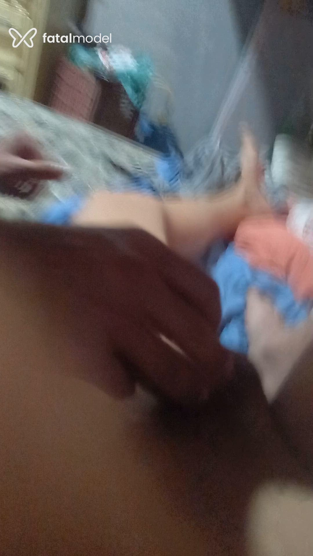 Acompanhante mulher trans com cabelo castanho de olhos castanhos - Júlia Ayla