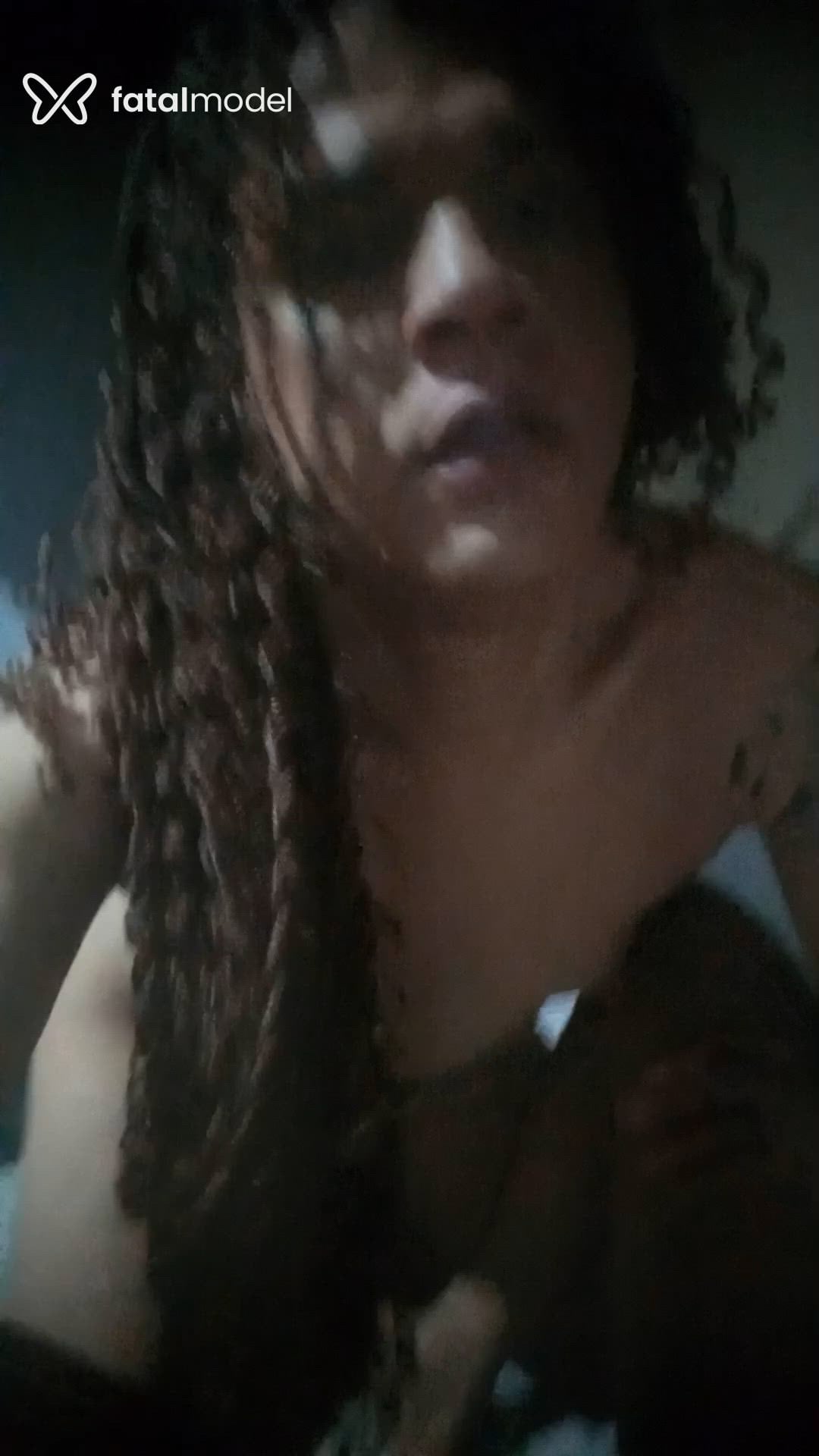 Acompanhante mulher trans com cabelo castanho de olhos castanhos - Júlia Ayla