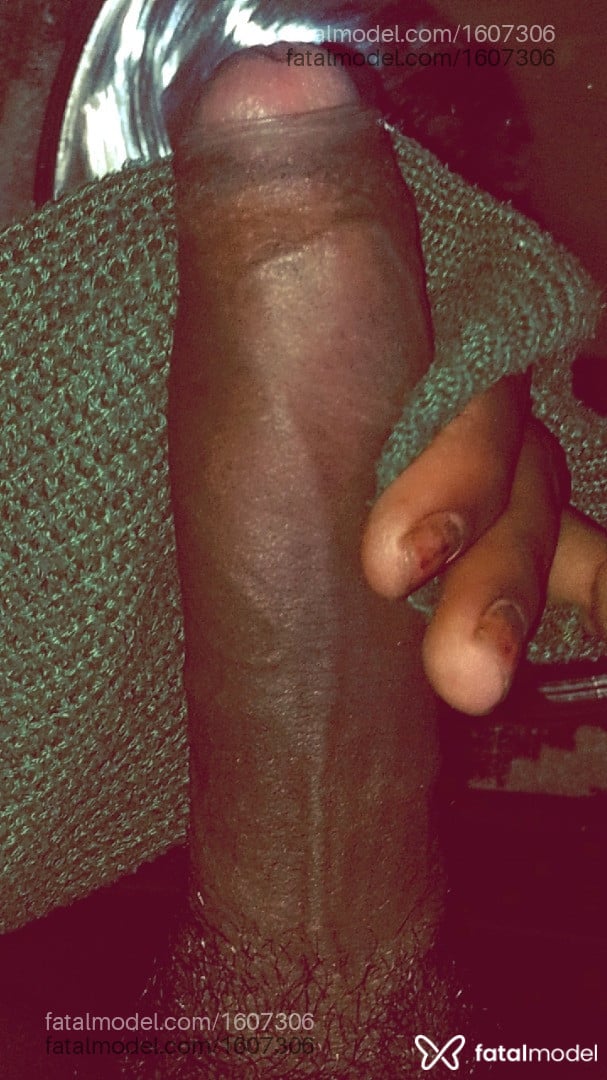 Acompanhante mulher trans loira (o) de olhos pretos - Olivia