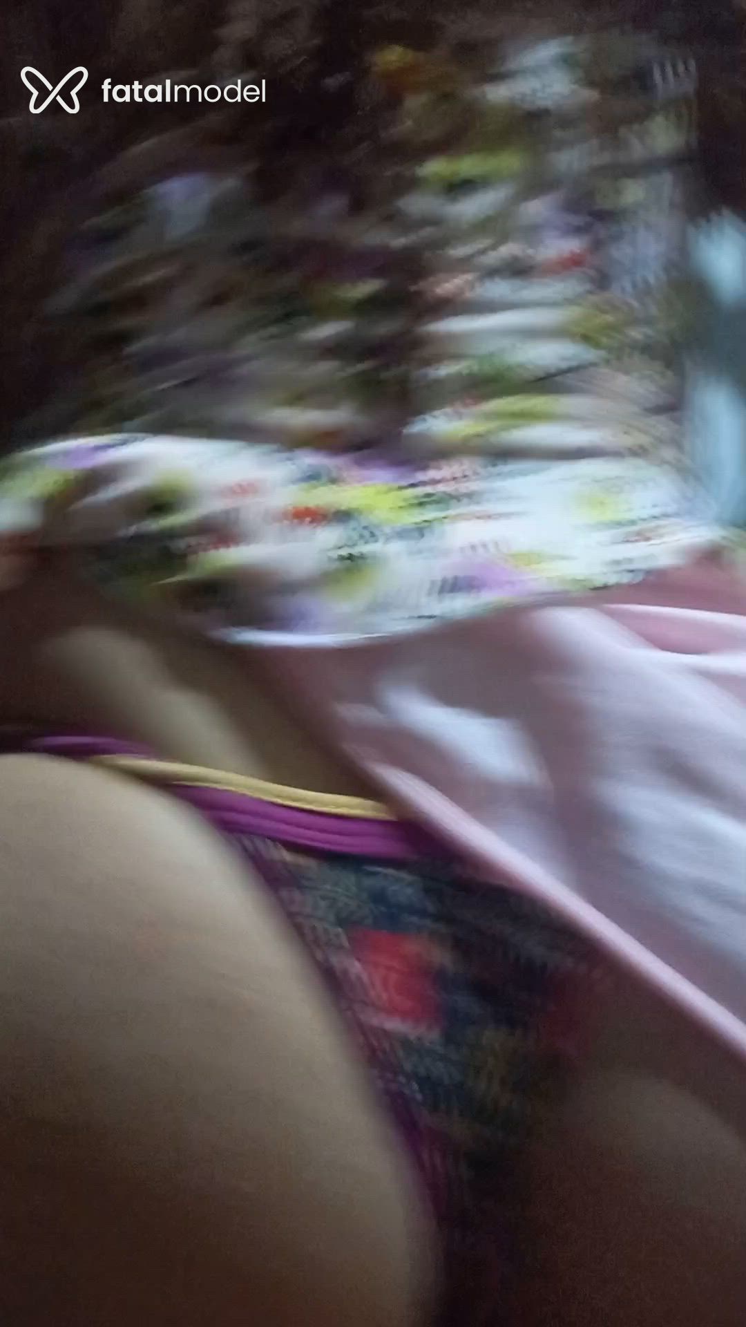 Acompanhante mulher trans com cabelo castanho de olhos castanhos - Júlia Ayla