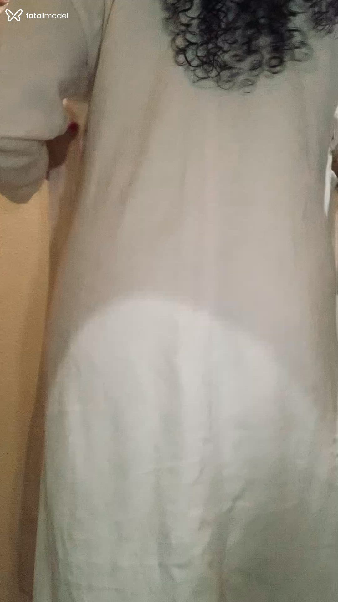 Acompanhante mulher trans morena (o) de olhos castanhos - Melissa