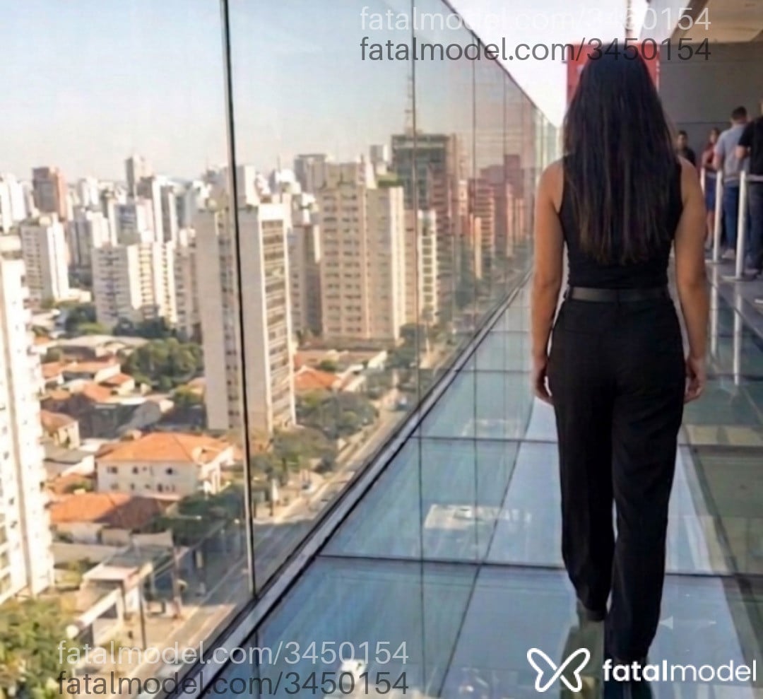 Acompanhante mulher morena (o) de olhos pretos - Clara