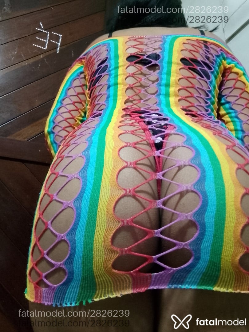 Acompanhante mulher morena (o) de olhos mel - Vivi Khalifa