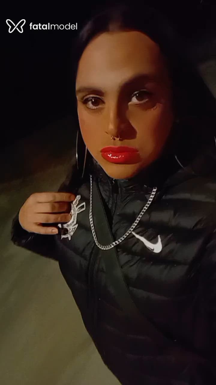 Acompanhante trans morena (o) de olhos castanhos - Luana Faria