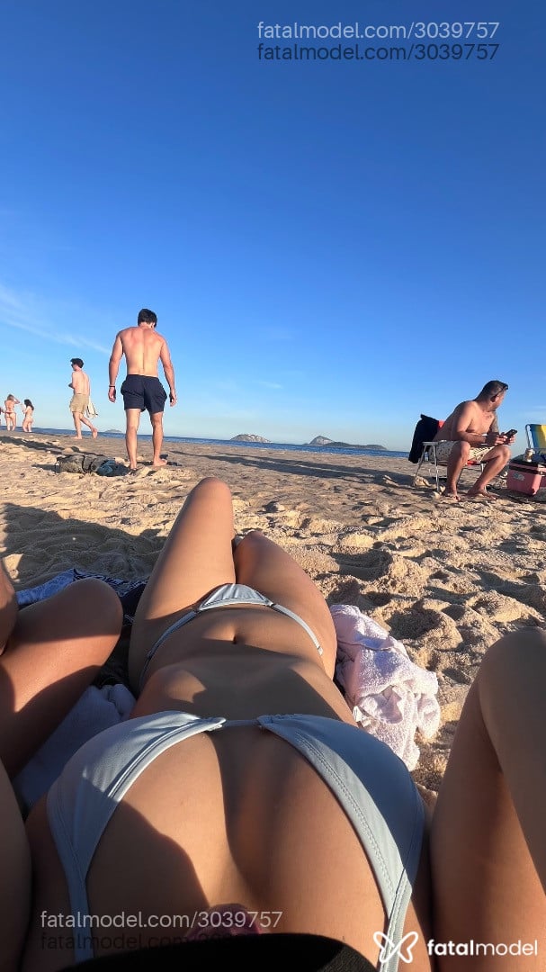 Acompanhante mulher morena (o) de olhos castanhos - Melissa Montenegro