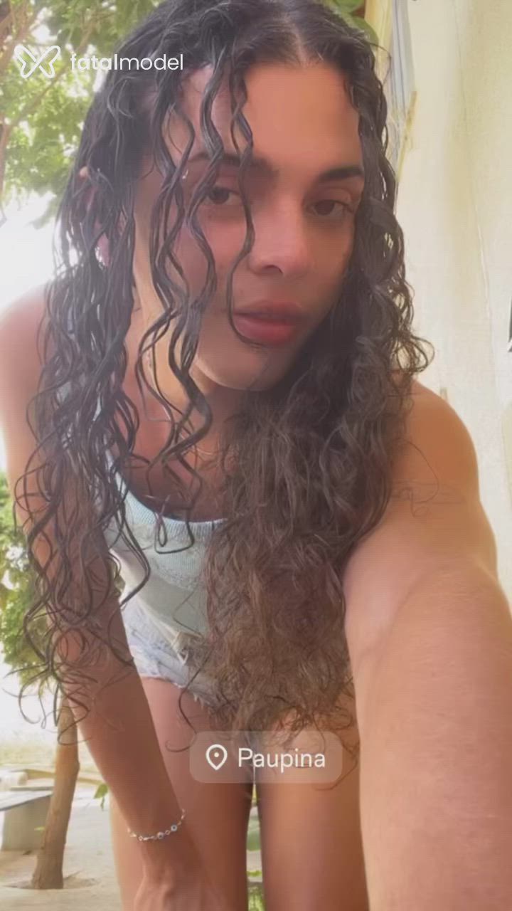 Acompanhante mulher trans morena (o) de olhos castanhos - Maite