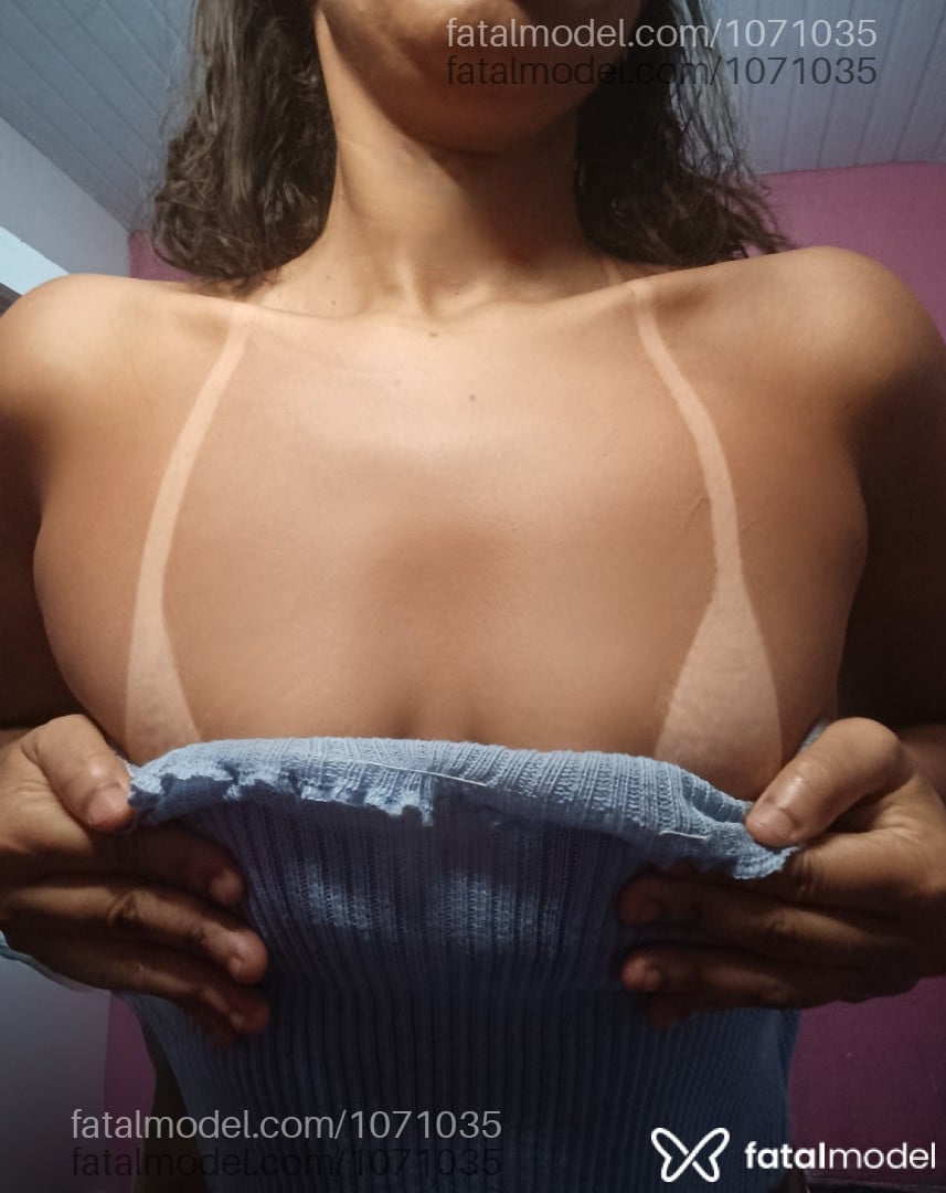 Acompanhante mulher morena (o) de olhos pretos - Cris Malecof