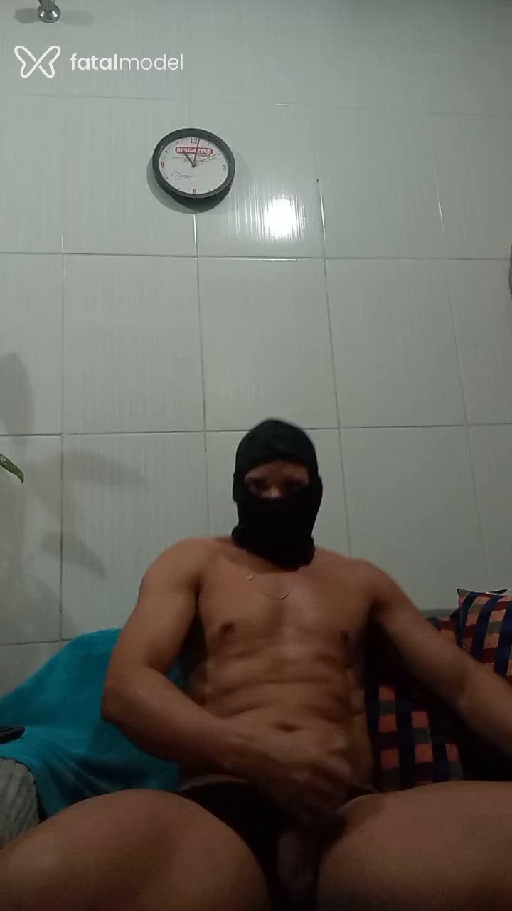 Acompanhante homem com cabelo castanho de olhos castanhos - Fabito