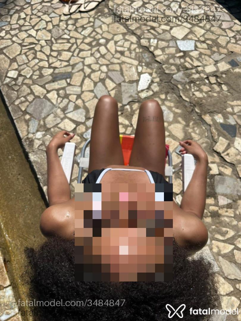 Acompanhante mulher trans morena (o) de olhos castanhos - Karina Lohan