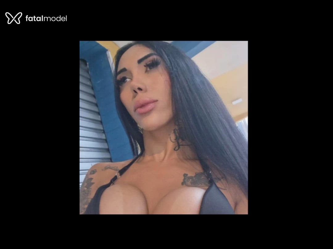 Acompanhante mulher trans morena (o) de olhos castanhos - Julia