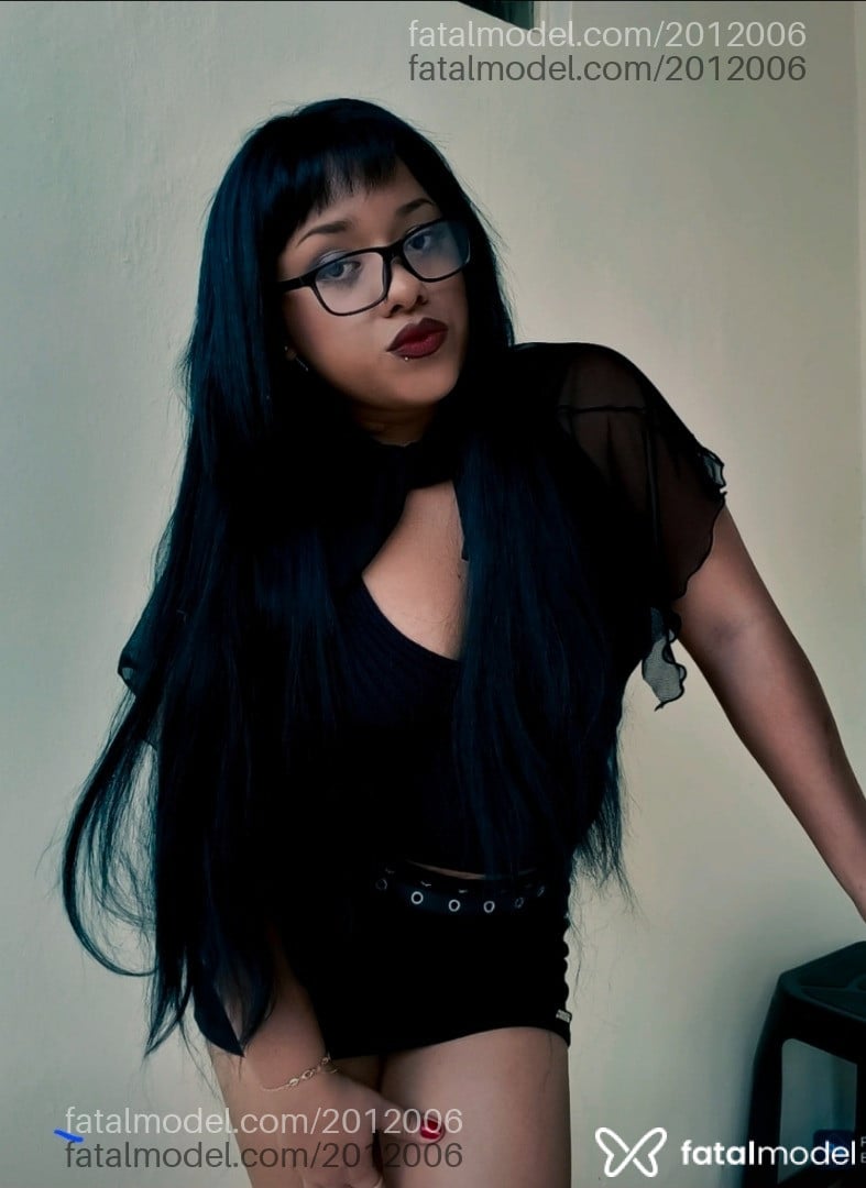 Acompanhante mulher morena (o) de olhos castanhos - Lais Queiroz