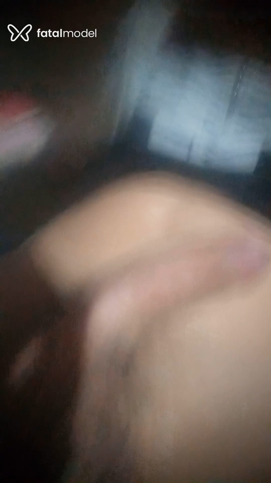 Acompanhante mulher trans com cabelo castanho de olhos castanhos - Júlia Ayla