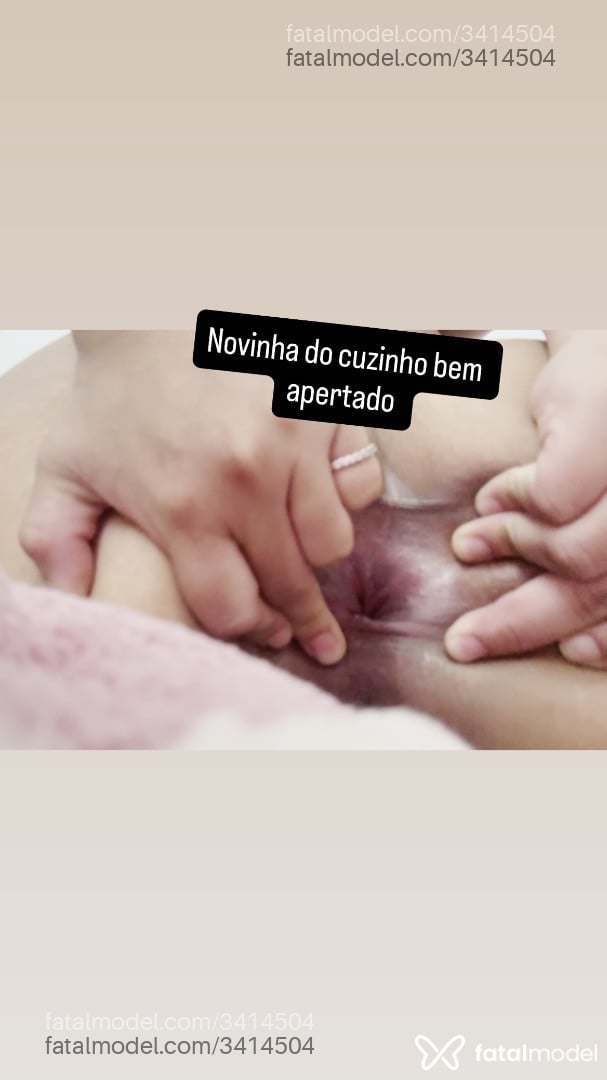 Acompanhante mulher morena (o) de olhos castanhos - Ray Walker