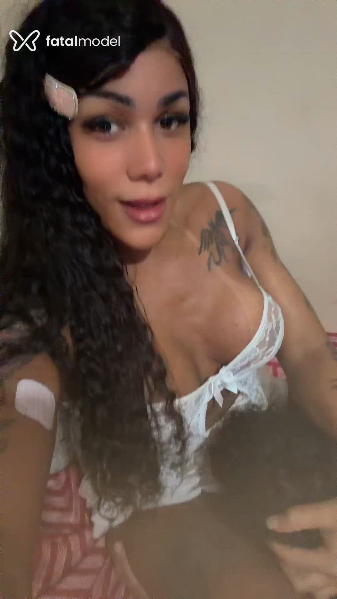 Acompanhante mulher trans morena (o) de olhos castanhos - Ariely bastos