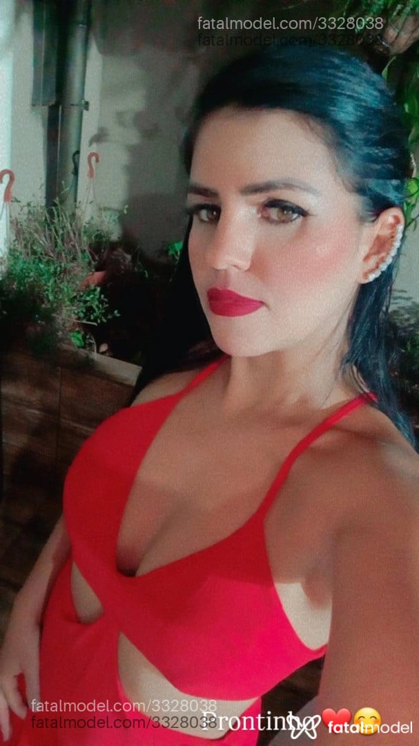 Acompanhante mulher morena (o) de olhos mel - Aurora
