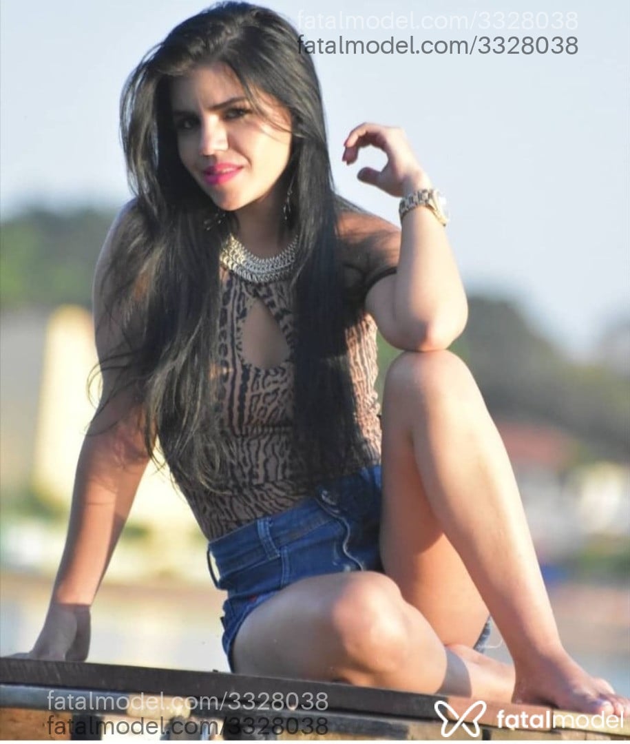 Acompanhante mulher morena (o) de olhos mel - Aurora