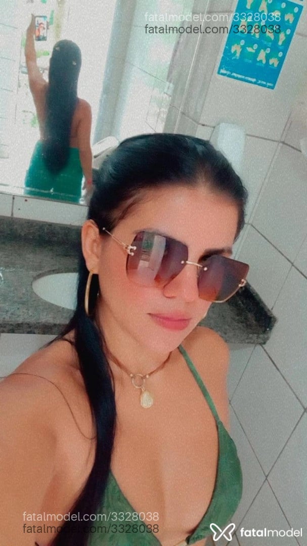 Acompanhante mulher morena (o) de olhos mel - Aurora