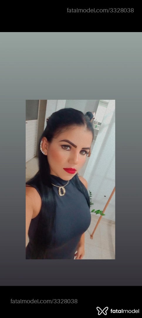 Acompanhante mulher morena (o) de olhos mel - Aurora