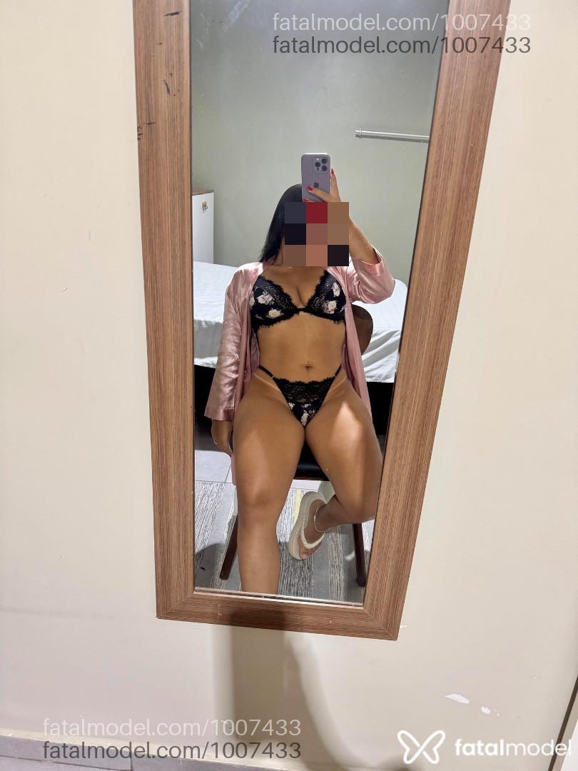 Acompanhante mulher com cabelo castanho de olhos castanhos - Fernanda
