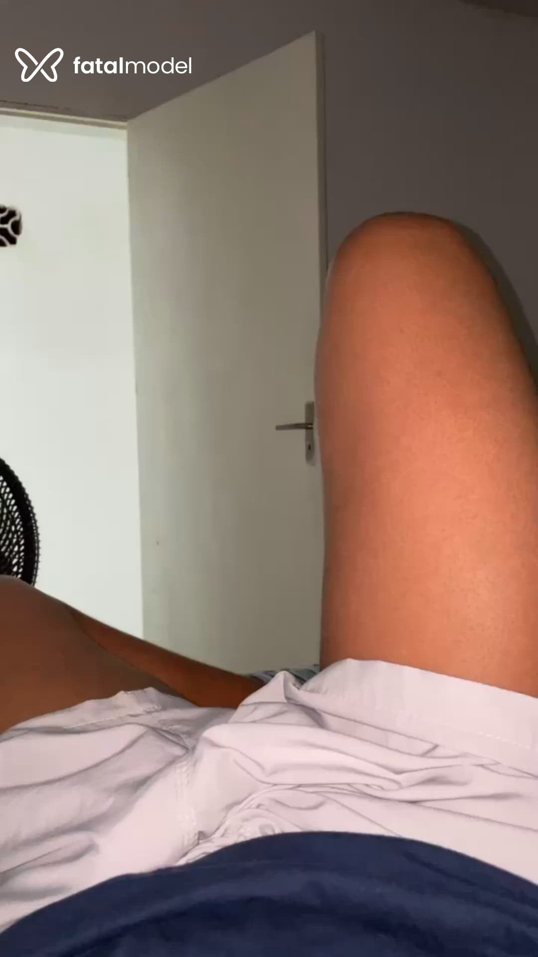 Acompanhante homem com cabelo castanho de olhos castanhos - Barão