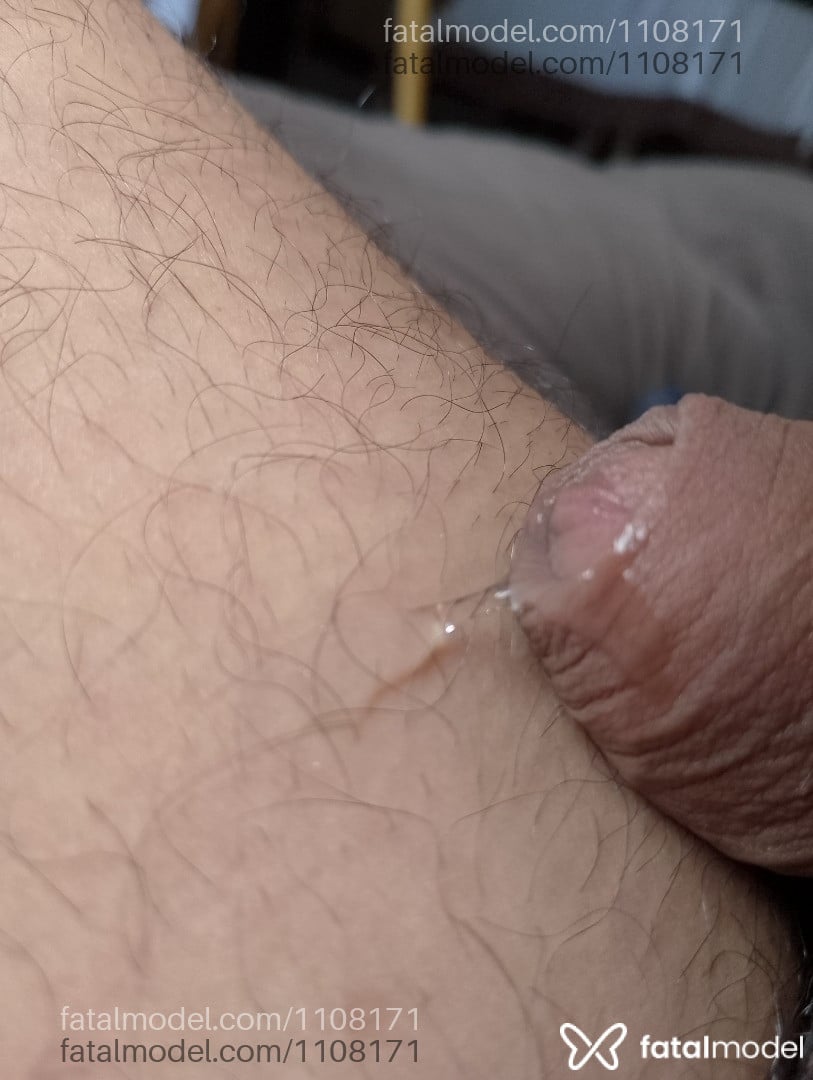 Acompanhante homem morena (o) de olhos castanhos - PassivoDiscreto