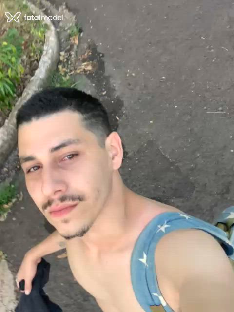 Acompanhante homem morena (o) de olhos mel - Malboro Acompanhante homem morena (o) de olhos mel - Malboro